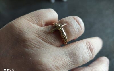 UN AMORE CHE TUTTO L’ODIO DEL MONDO NON PUO’ SPEGNERE